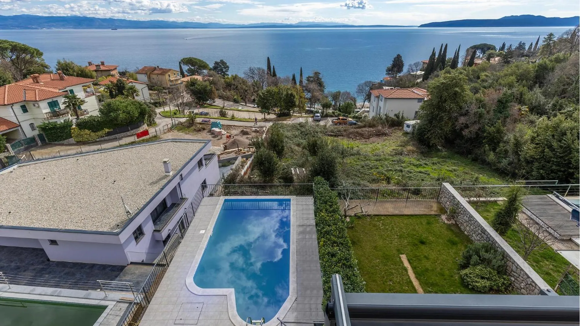 3 Bedroom Stunning Apartment In Lovran Croatia